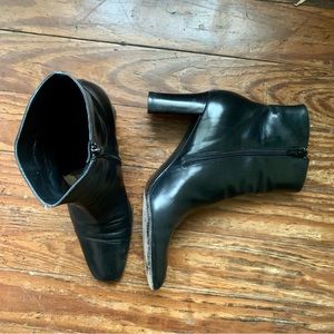 Vero Cuoio Black Leather Ankle Boots Size 8.5